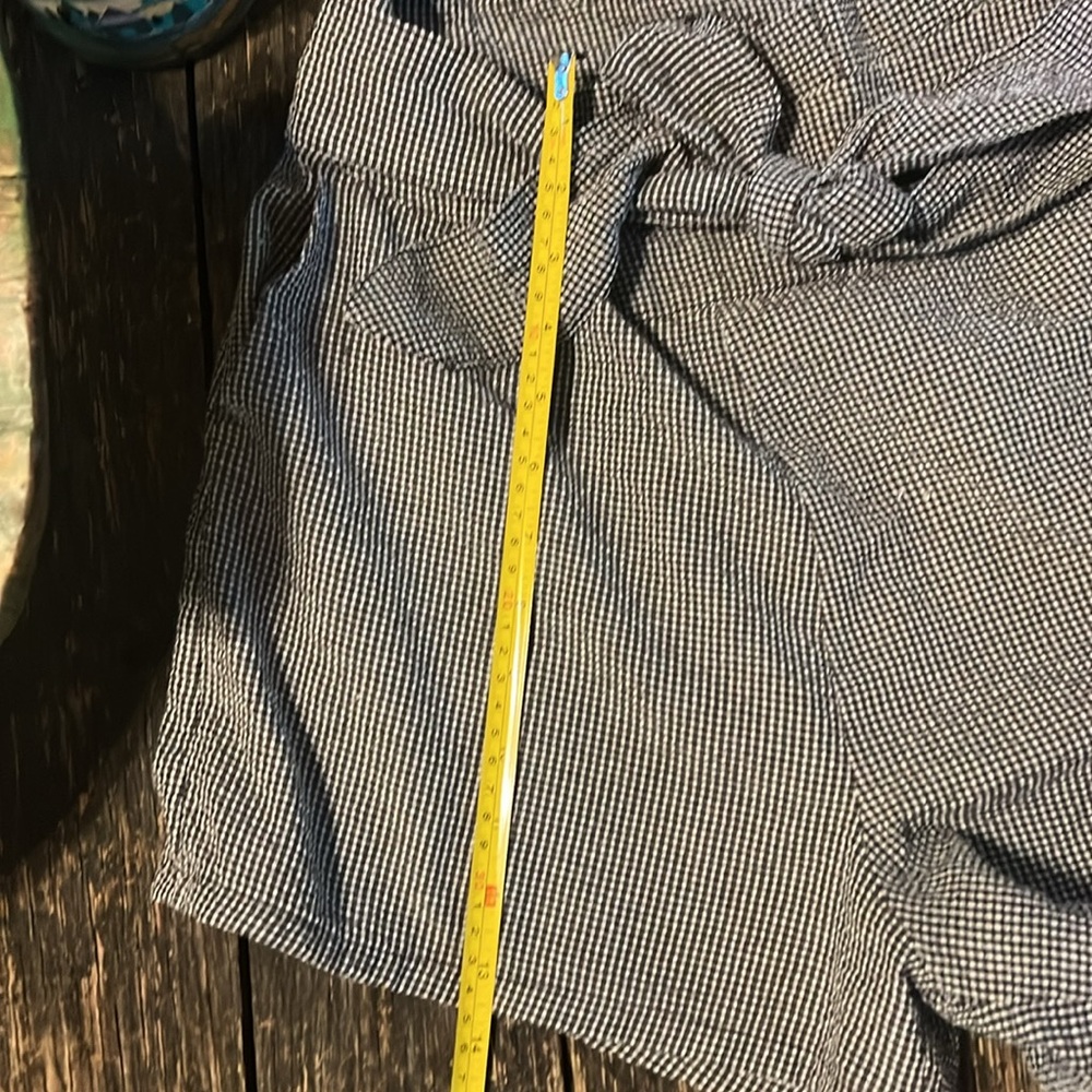 Shorts - Picture 7 of 7